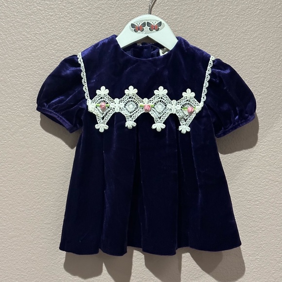 Vintage Pretty as a Picture Girl’s Purple Velvet Top with Lace - 18-24mon - Picture 2 of 9